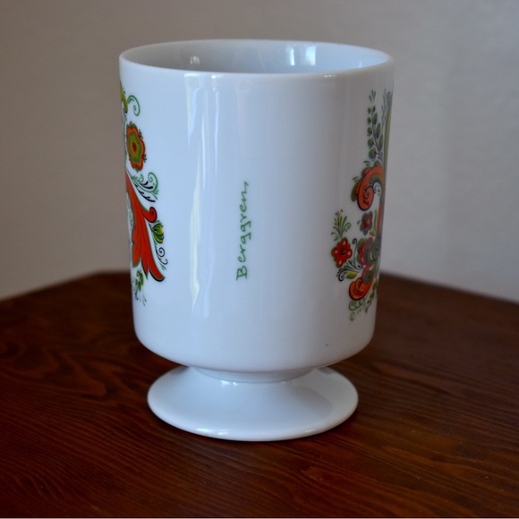 Vintage Berrgren Trayner Scandinavian Footed Mug - Picture 2 of 8